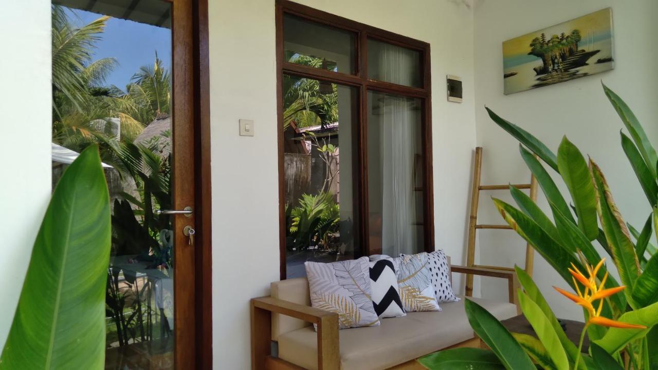 Palm Trees Villas Gili Air Exterior photo