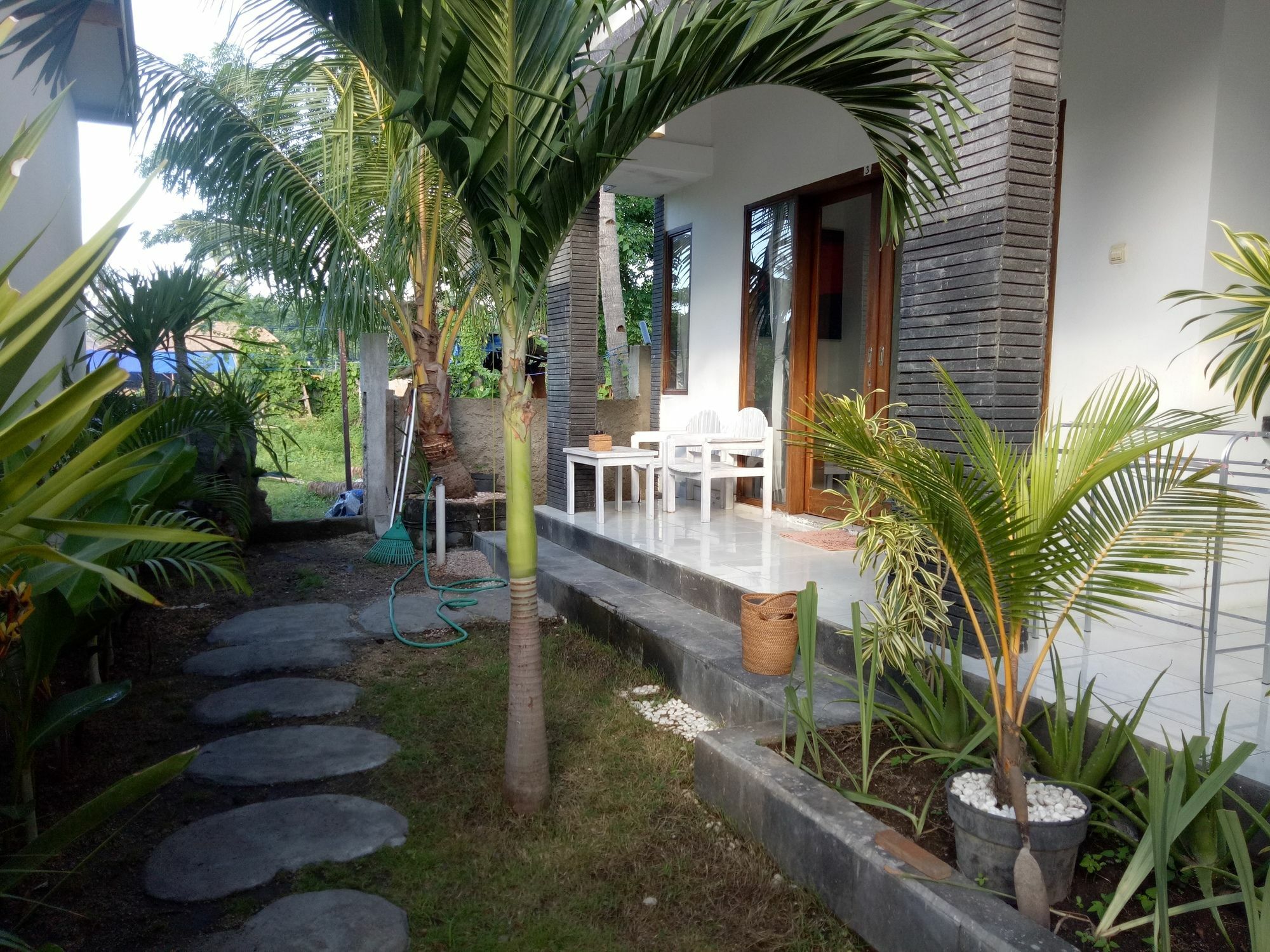 Palm Trees Villas Gili Air Exterior photo